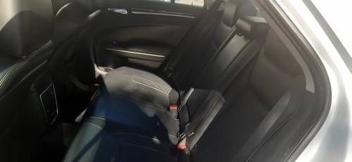 Imagen 8 de 15 de Chrysler 300 C 2017
