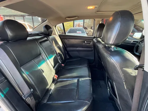 Nissan Sentra SL 2.0cc AT AA 4X2