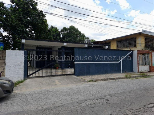 Casa En Venta Urb La Candelaria, Maracay 24-5540 Hc