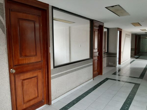 Edificio - Oficinas En Renta En Real De Arcos