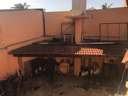 Imagen 22 de 30 de Venta Casa De 5 Ambientes Con Cochera Para 5 Autos