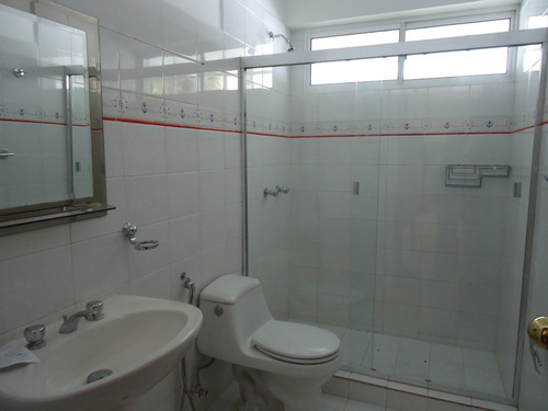Imagen 15 de 21 de Amplia Villa Con Planta Eléctrica Y Piscina