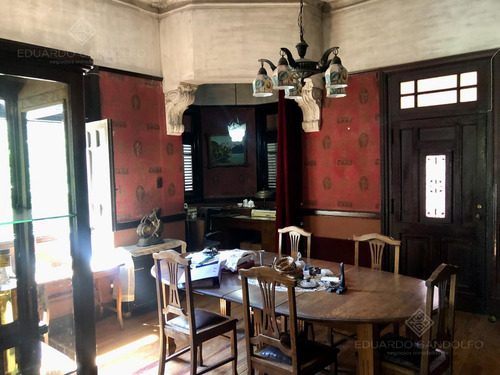 Excepcional Chalet De Estilo Sobre Lote Doble - Venta Directa!!