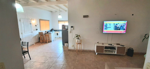 Imagen 6 de 19 de Casa En Venta En Villa Elisa De 3 Dormitorios