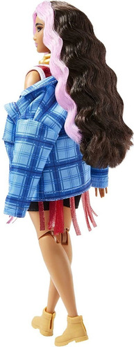Imagem 5 de 9 de Barbie Extra 2021 Morena 13 Cabelo Mechas Rosa Lançamento