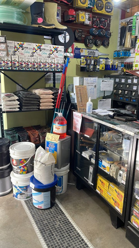 Imagen 5 de 7 de En Venta Fondo De Comercio Ferretería Y Materiales De Construcción O Alquiler Del Local Vacio, En Los Chaguaramos. Inf. Ma. Fda. Varela 0424-1045413
