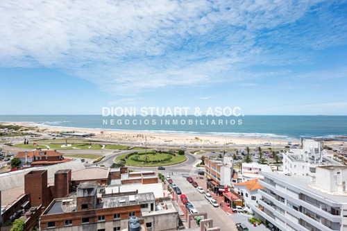 Alquiler Anual O De Temporada Departamento De 3 Dormitorios Y Dependencia - Punta Del Este - Playa M