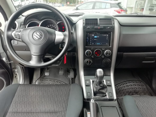 Suzuki Grand Vitara 4x4 Mt. 2015. Plata
