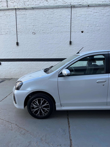 Imagen 20 de 21 de Toyota Etios 2022 1.5 Xls At