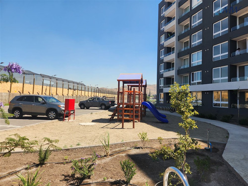 Departamento En Venta De 1d 1b. En Huechuraba. Sin Comisión