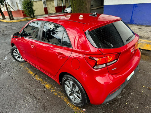 Kia Rio 1.6 Lx Hatchback At