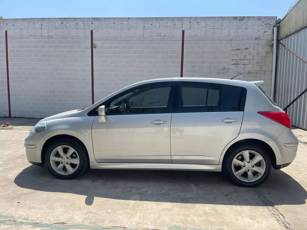 Nissan Tiida 1.8 Tekna