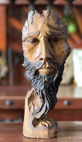 Escultura Hombre De La Tierra Madera Nogal  Estilo Antiguo.