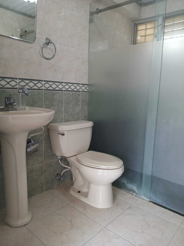 Urbanización Real, Apartamento En Alquiler De 3 Habitaciones