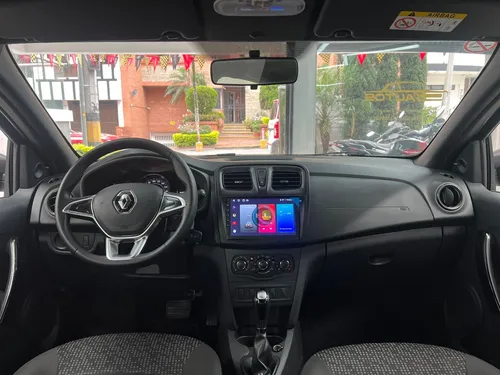 Renault Logan At 2023