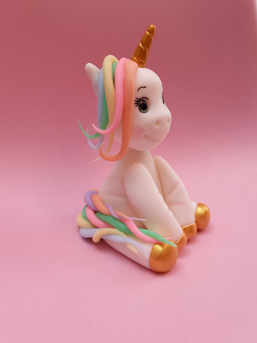 Imagen 5 de 10 de Unicornio + Arcoíris Adorno De Torta En Porcelana Fria