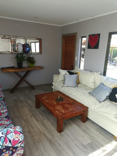 Gran Oportunidad 5.000 M2, Con 2 Casas Terminadas Una