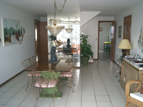Zona Conrad, A 2 Cuadras Playa Mansa ,sobre Boulevard Artigas- Ref: 8474