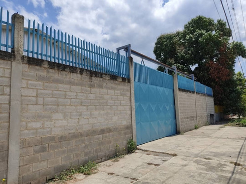 Excelente Terreno Con 2 Naves Tipo Galpón En La Mora 2 La Victoria