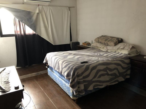 Imagen 10 de 14 de Venta Casa 3 Dormitorios Sobre Cno Belgrano E/ 492 Y 493.- Lote De 10x35