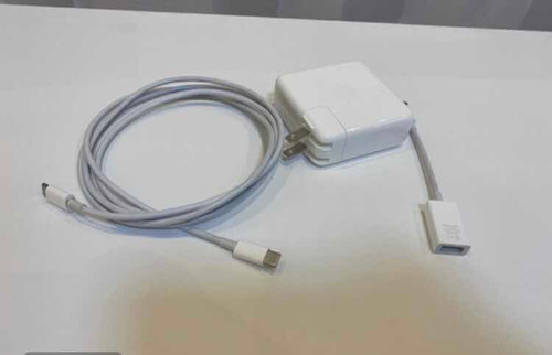 Macbook Pro 2017 - Retina - 2,3 Ghz - I5 - 8gb - 256 Ssd