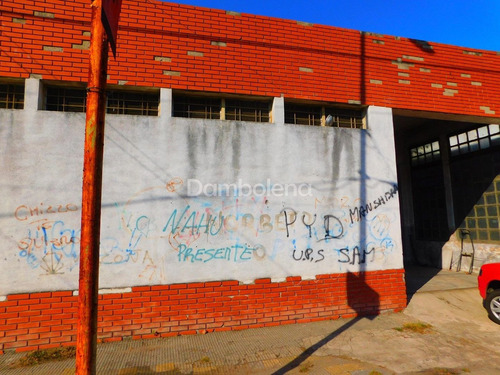 Imagen 2 de 12 de Depósito Galpón En Venta O Permuta Ubicado En Morón, Morón