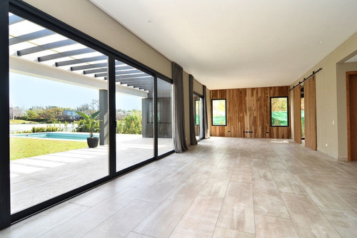 Imagen 22 de 30 de Casa En Venta En Santa Barbara, Tigre, G.b.a. Zona Norte
