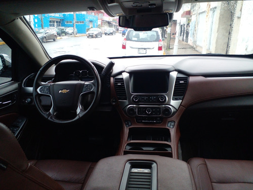 Chevrolet Suburban 5.3 Ltz 4x4 Mt