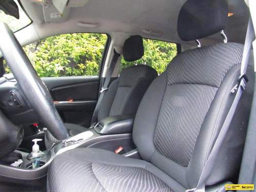 Imagen 23 de 25 de Dodge Journey 2.4 Se