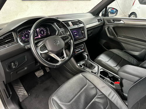 Volkswagen Tiguan 5p R-Line L4/2.0/T Aut