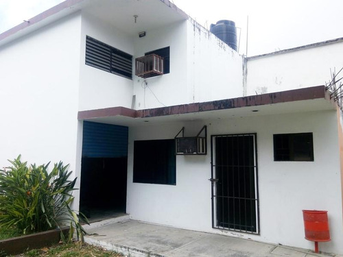 Bodega Con Oficina En Renta Col. Centro Tuxpan Veracruz