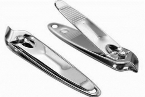 Imagen 1 de 1 de Corta Uñas De Metal Cuticula Al Mayor Y Detal