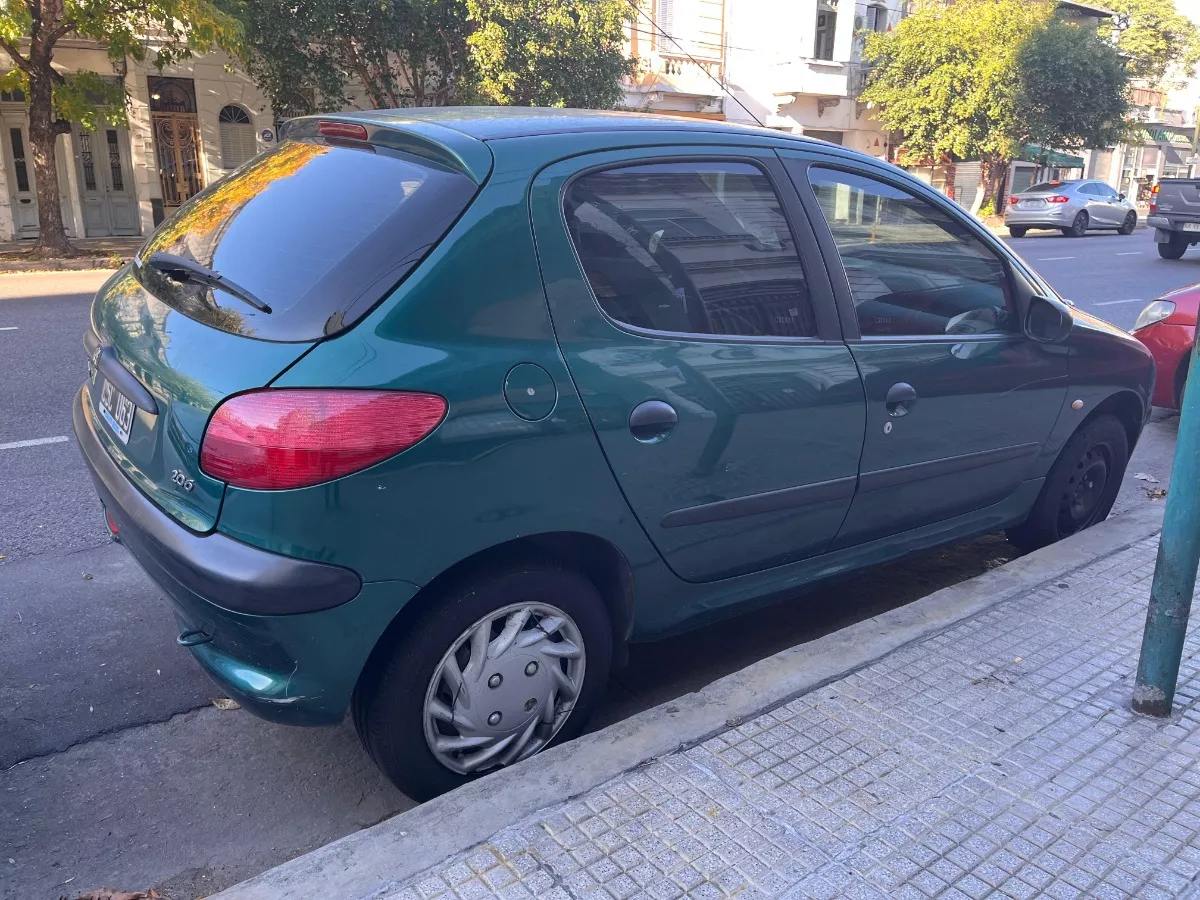 Peugeot 206 1.9 Xrd Aa