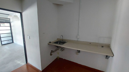 Excelente Local Comercial En Prolongaciòn De Paseo De Montejo