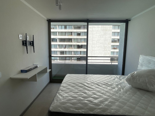 Arriendo 1d Semi Amoblado Laguna Centro, Metro C. Valdovinos