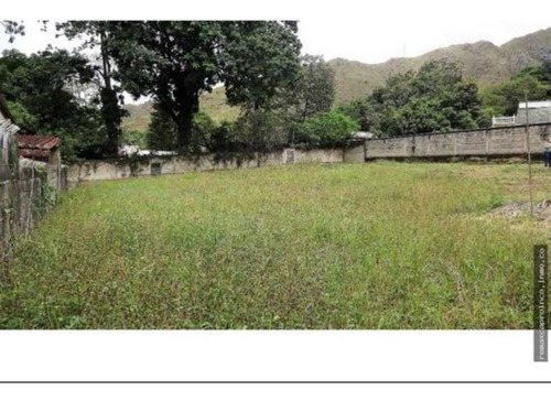 Terreno De 760m2 En El Castaño - Palmarito En Maracay