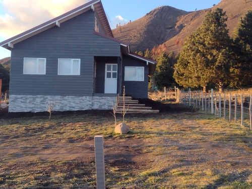 Imagen 6 de 25 de Casa Vacacional Con Estacionamiento Gratis Al Pie De La Montaña