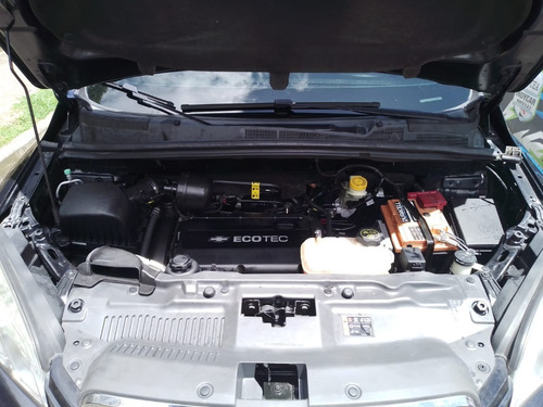 Imagen 8 de 15 de Chevrolet Tracker Ls Automatica