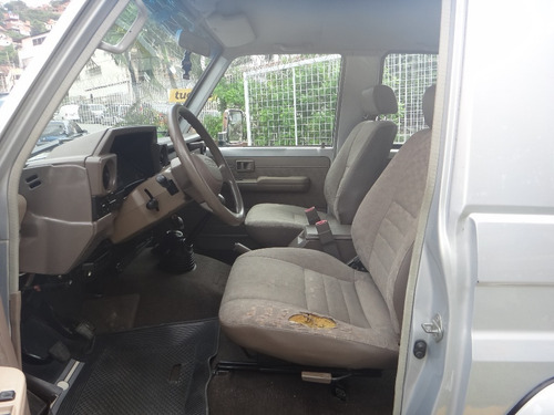 Imagen 10 de 14 de Toyota Macho Lx Sincronico 4x4