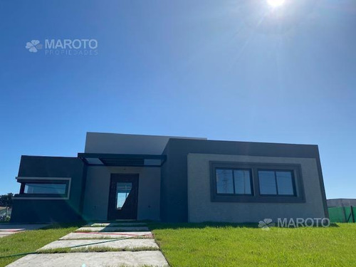 Imagen 4 de 17 de Casa En Venta En Club De Campo Manuel Belgrano - Maroto Propiedades