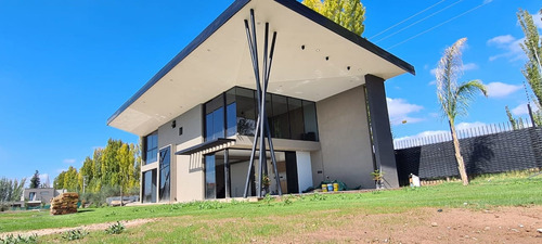Se Vende Casa Minimalista Bºvilla Atilia-lujan