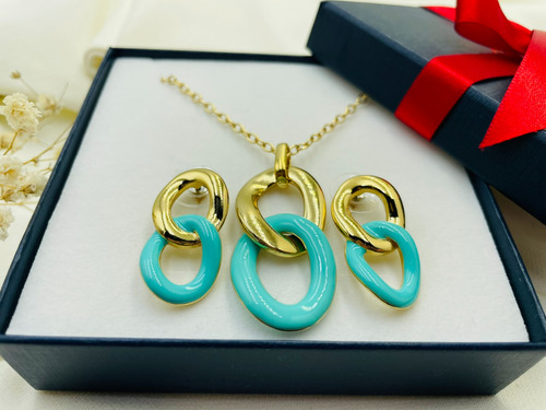 Set De Collar Y Aretes Elegante Nice Con 4 Baños Oro 18k