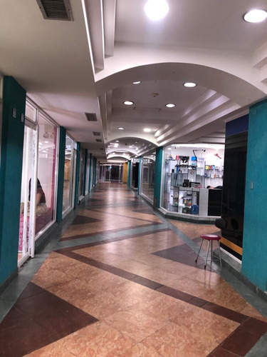 Se Alquila Local Comercial Camino Real Barcelona