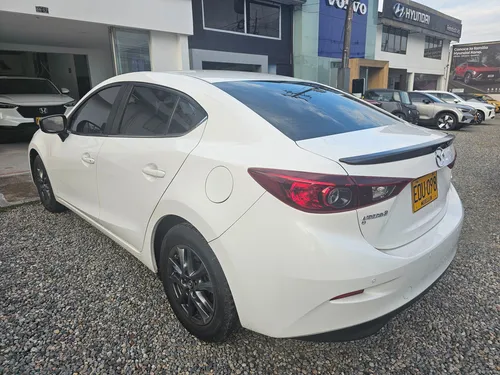 Mazda 3 2.0 Touring At