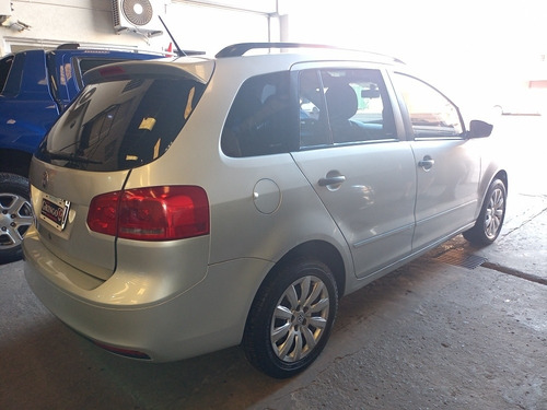 Volkswagen Suran 1.6 Trendline 11b 2012