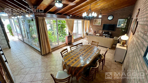 Venta Casa 6 Ambientes