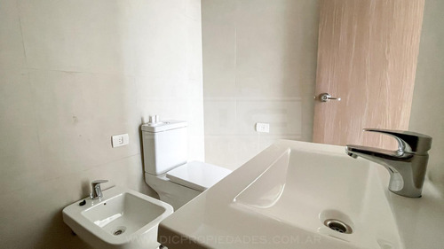 Excelente Departamento 3 Ambientes - Florida Mitre/este