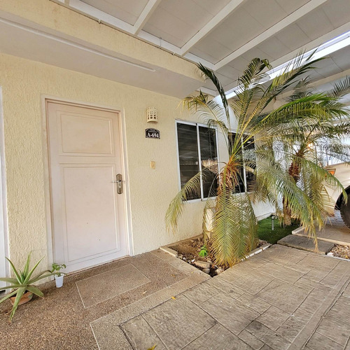 Imagen 2 de 13 de Townhouse Equipado/c.r Ciudad Real, Barcelona