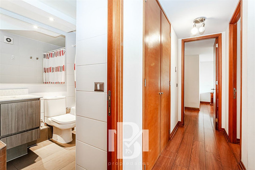 Departamento En Venta De 4 Dorm. En Las Condes