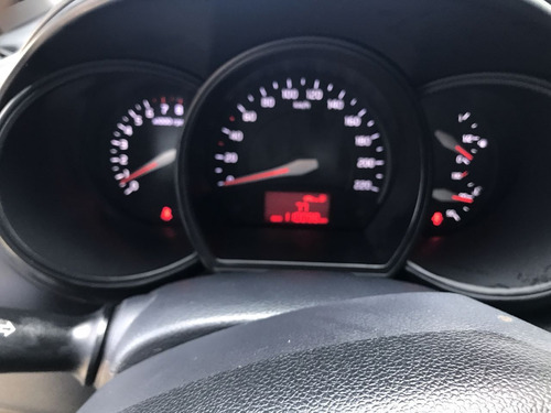 Imagen 15 de 15 de Kia Rio 2017 1.6 Sedan Lx Mt